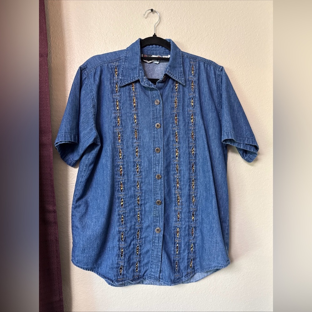 #769 MiraMax Short Sleeve Denim And Cheetah Button Down Top Size Extra Large